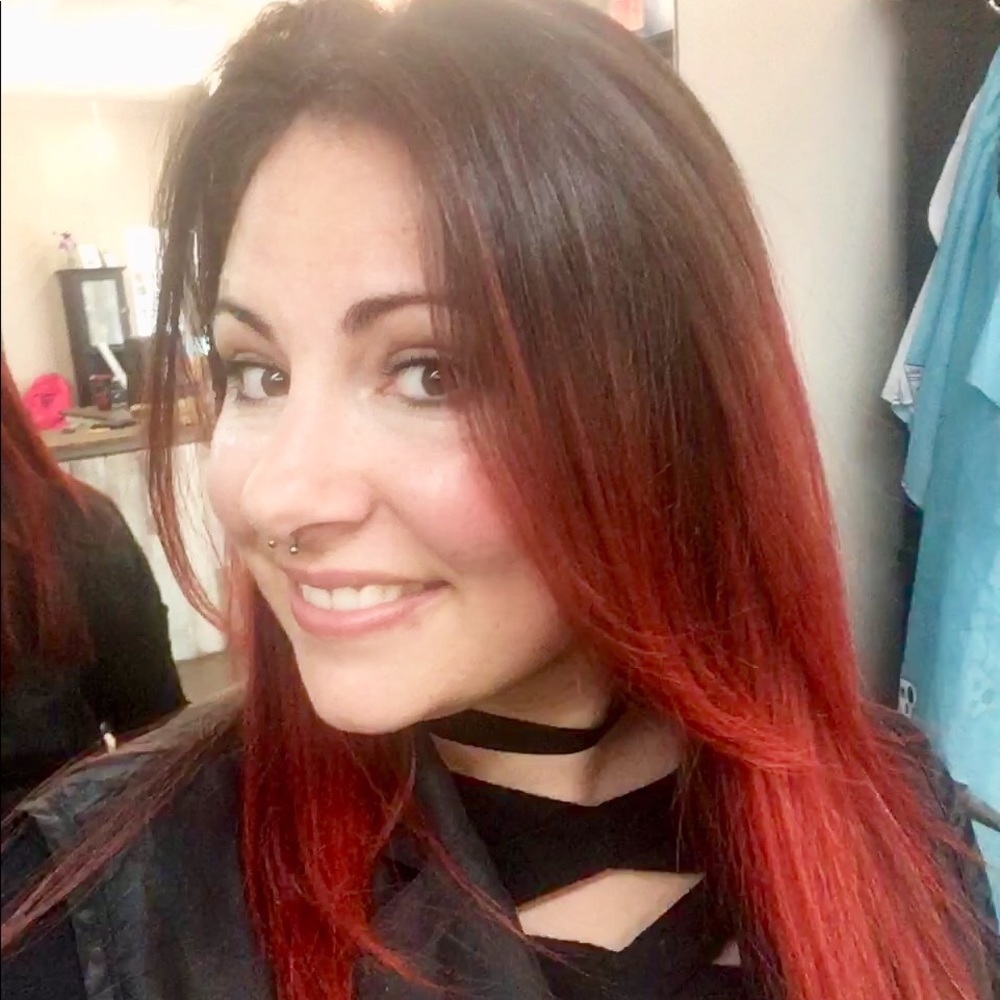 Meet your Posher, Emily